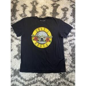 Guns N' Roses Black Logo Graphic T-Shirt 100% Cotton Made in Bangladesh Size L